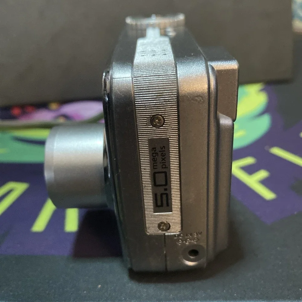 Kodak EasyShare C340 - Silver - - 5MP Digital Camera Only C3